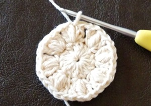 モチーフの2段目を編んだ画像