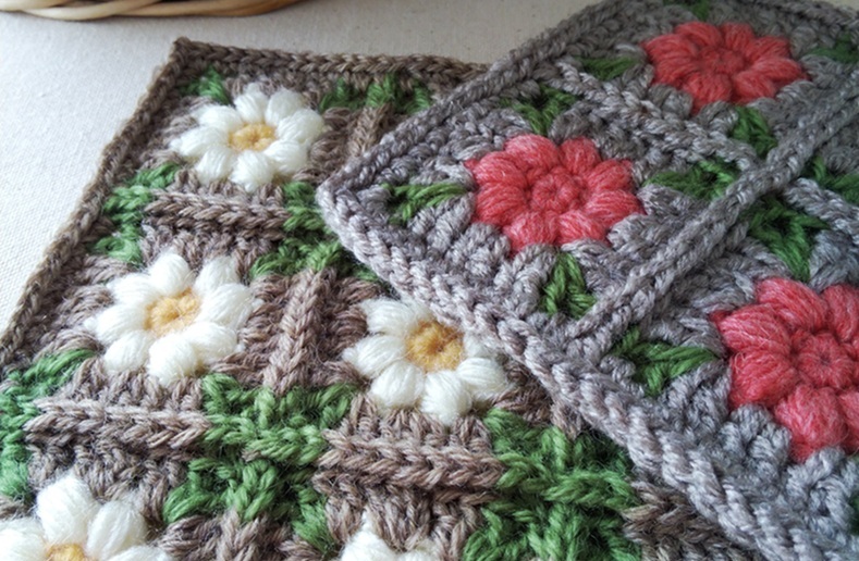 かぎ針編みお花のスクエアモチーフミニマット