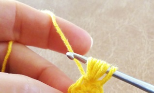 未完成の中長編み3目編み入れた画像